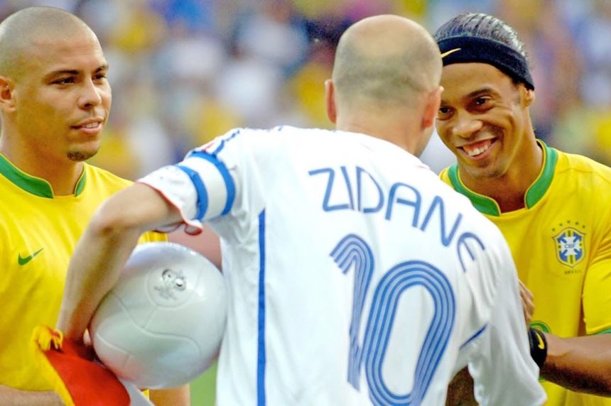Ronaldo ve Ronaldinho, Zidane'ın bu maçtaki performansını asla unutmayacak